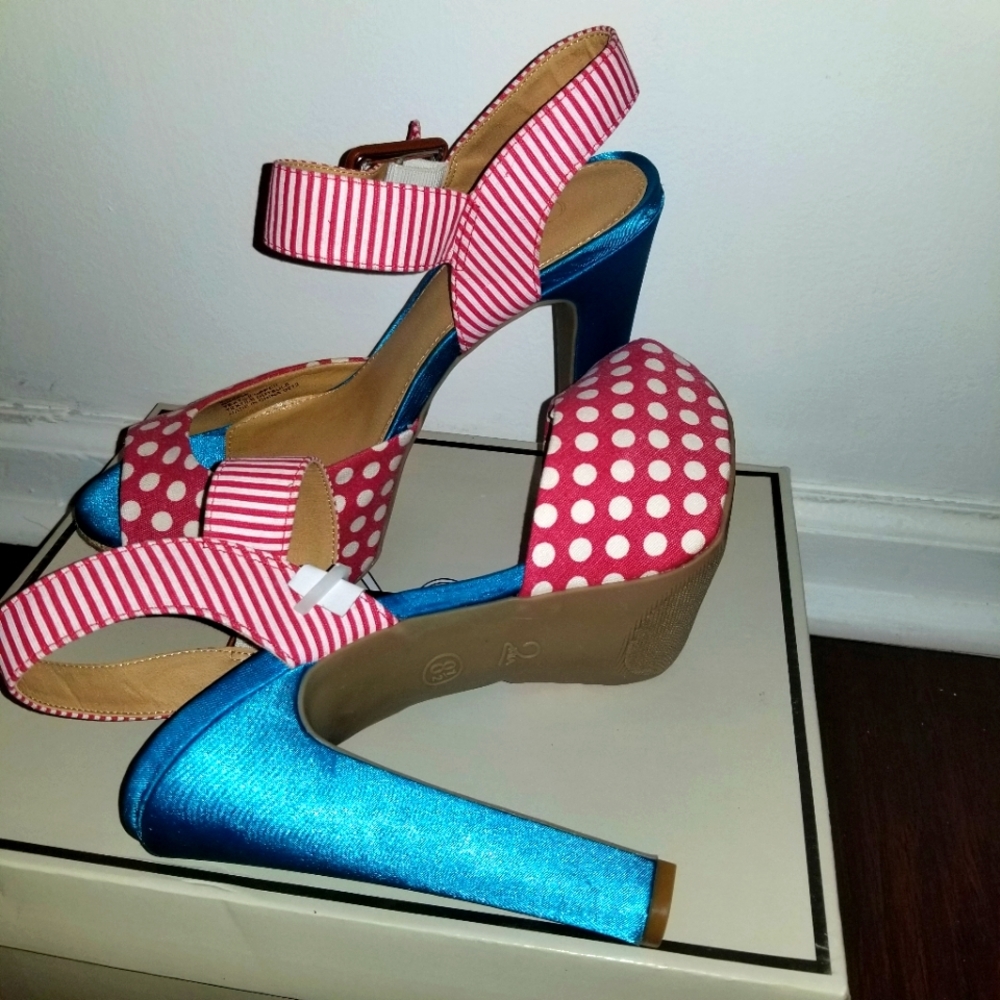 Platform Polka Dot Heels - Picture 3 of 4